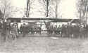 1909 Crowd around Curtiss 2j.jpeg (304330 bytes)